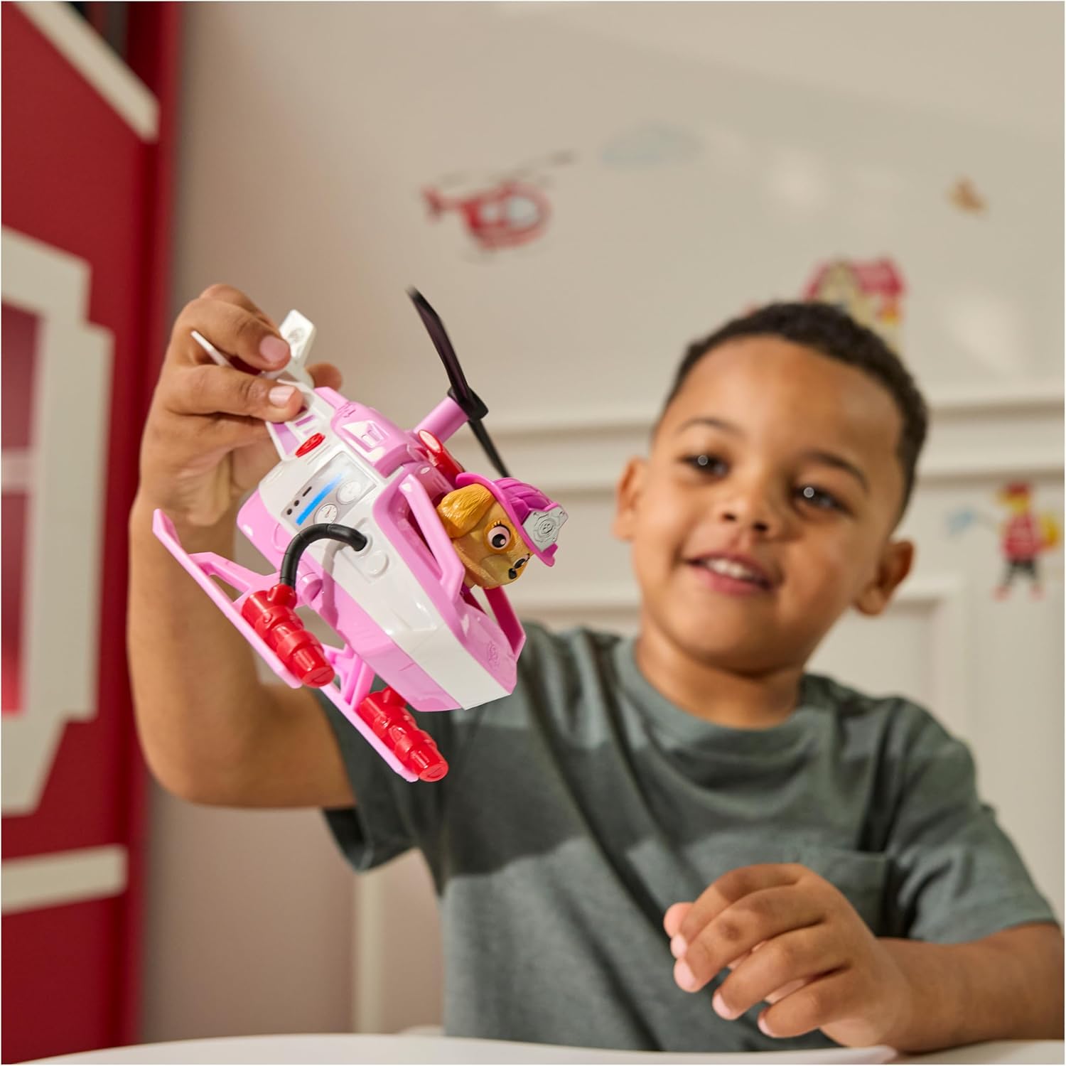 Paw Patrol Fire Rescue: Skye Rescue Fire Chopper with Action Figure, Kitty Friend and Toy Helicopter, Kids Toys for Boys and Girls Ages 3 and Up