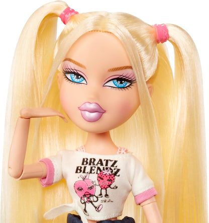 Bratz Stylin' Cloe - Fashion Doll with Customisable T-Shirt for You, Comes with Accessories, Cute Toys for Girls, Pink