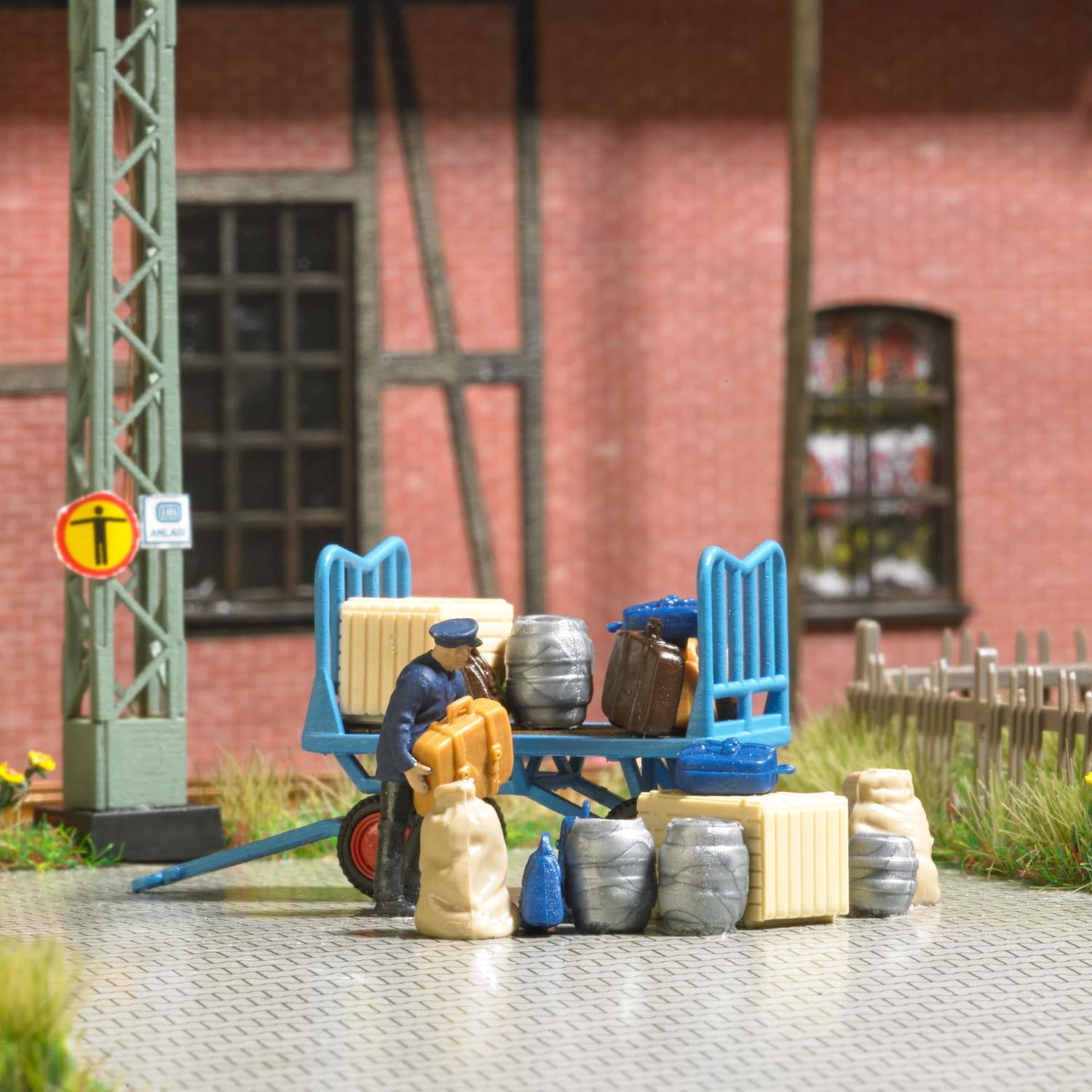79910 H0 Action Set: Platform Truck Loaded