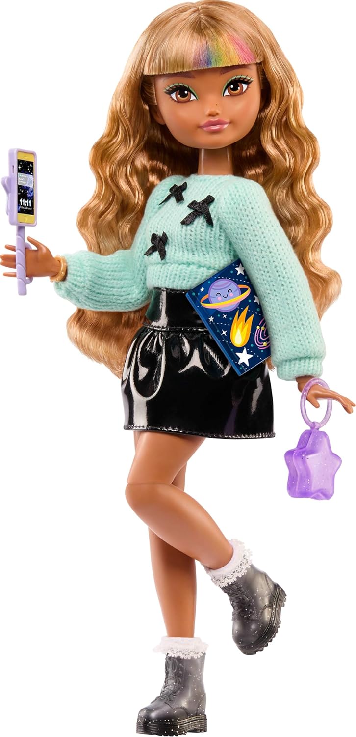 Barbie Dream Besties Pop en Accessoires, Zia, beweegbare modepop met golvend bruin haar en outfit die aan en uit kan, 7 accessoires met haar- en maanthema, JGG36
