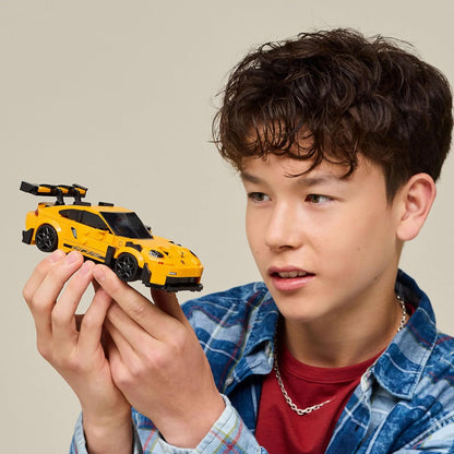 LEGO Speed Champions Porsche 911 GT3 RS Super Car Toy - Car Model Kit with a Driver Minifigure - Birthday Gift for 9+ Year Old Boys - 77239