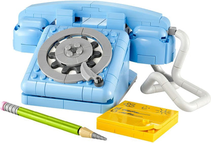 LEGO Creator 3in1 Retro Telephone Toy with Rotary Dial - Transforms into a 1980s Model or 2 Mobile Phones from the 2000s - Creative Gift for 8+ Year Old Girls & Boys - 31174