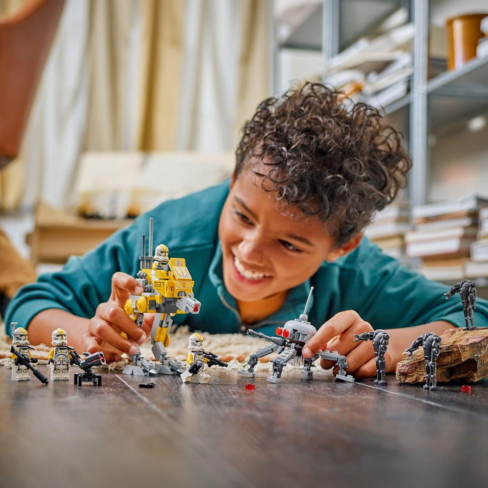 LEGO Star Wars 75431 327th Star Corps Clone Troopers Battle Pack - Collectible Toy incl. 4 Minifigures, 3 Battle Droid Figures & an AT-RT - Gift for 7+ Year Old Boys & Revenge of the Sith Fans