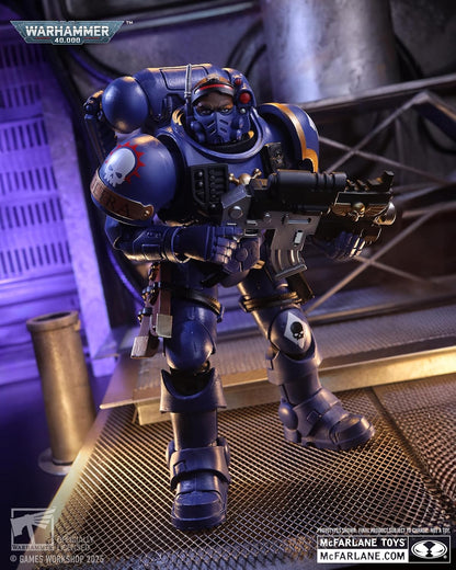 McFarlane Warhammer 40,000 Lieutenant in Phobos Armour (Ultramarines) 7in Figure Toys