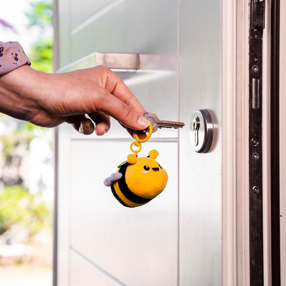 Legami - Super Soft! Bee-Themed Keychain, Plush Keychain, Pendant with Engraved Message and Zinc Carabiner, 7 x 11 cm, yellow, S