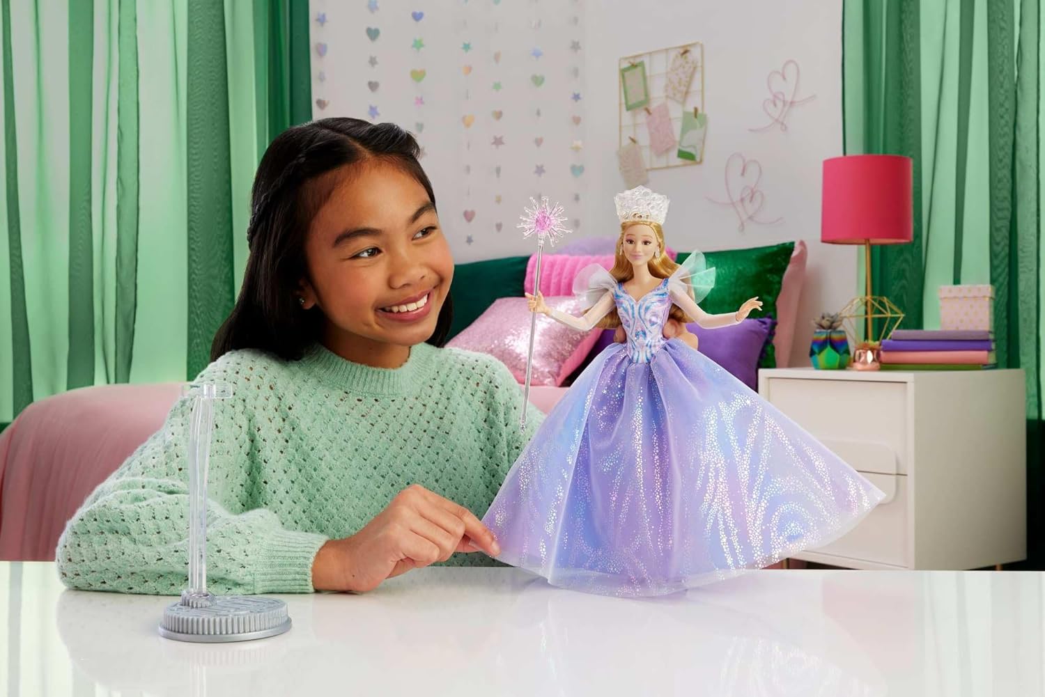 Mattel Wicked: Teil 2 von Universal Pictures Glinda Deluxe-Modepuppe mit abnehmbarem Outfit und 3 Accessoires, vom Film inspiriert, JFM13