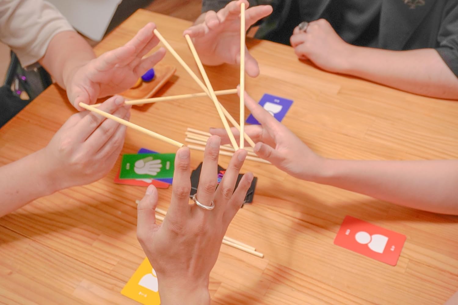 JELLYJELLYGAMES YUBIBO 2-8 Player Finger Balance Game for 6+ Years Old Cooperative Game