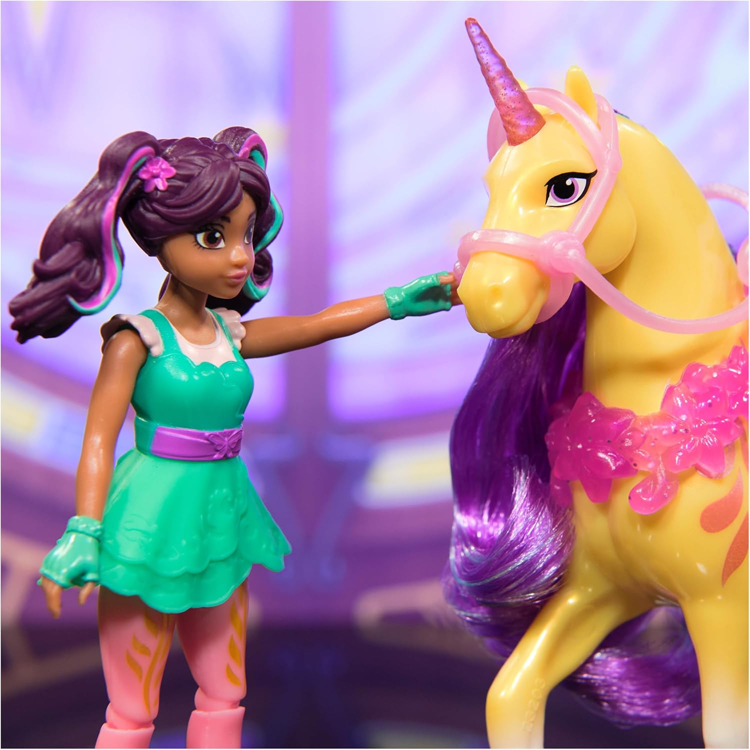 Unicorn Academy - L'Ecole des Licornes - Licorne Leaf + Poupée Ava - Licorne, Poupée Et Accessoires À Collectionner - Jouets Inspirés De La Série L'Ecole des Licornes - Jouet Enfant 4 Ans Et +
