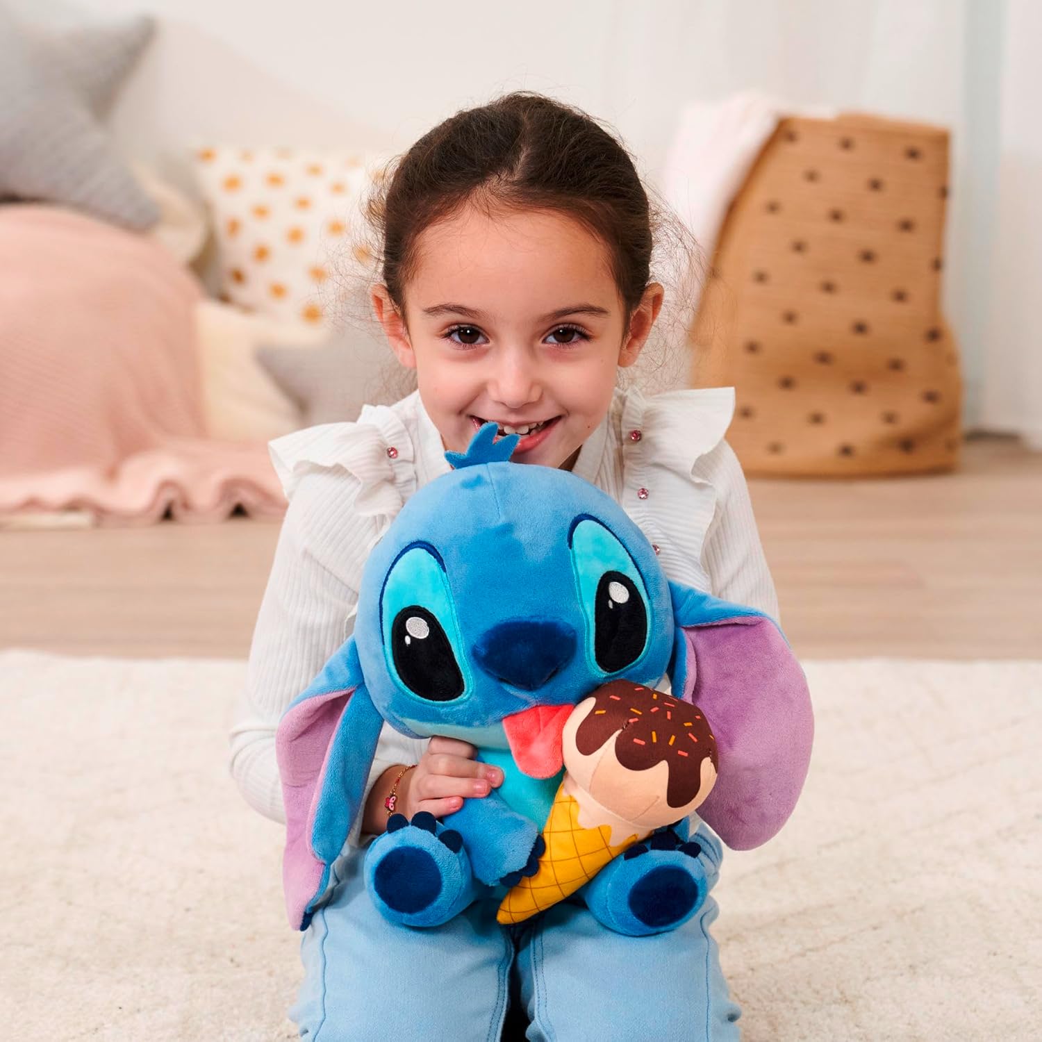 Disney Stitch mit Eiscreme, 25cm Plüschfigur, ab den ersten Lebensmonaten geeignet