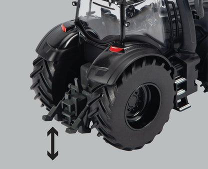 Britains Valtra Q305 - Réplica de Tractor Valtra Compatible con Animales de Granja y Juguetes a Escala 1:32, Adecuada para coleccionistas y niños a Partir de 3 años