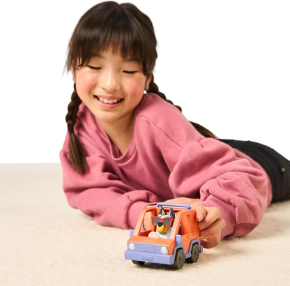 BlueY Auf geht die Fahrt Freunden im tollen kleinen Fahrzeug: Fahre Familienwagen, eine 6–7,6 cm große Figur mit beweglichen Gelenken passt in Dieses Fahrzeug