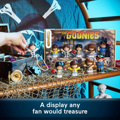 Little People Collector The Goonies Special Edition Set for Movie Fans, 5 Figures in a Display Package