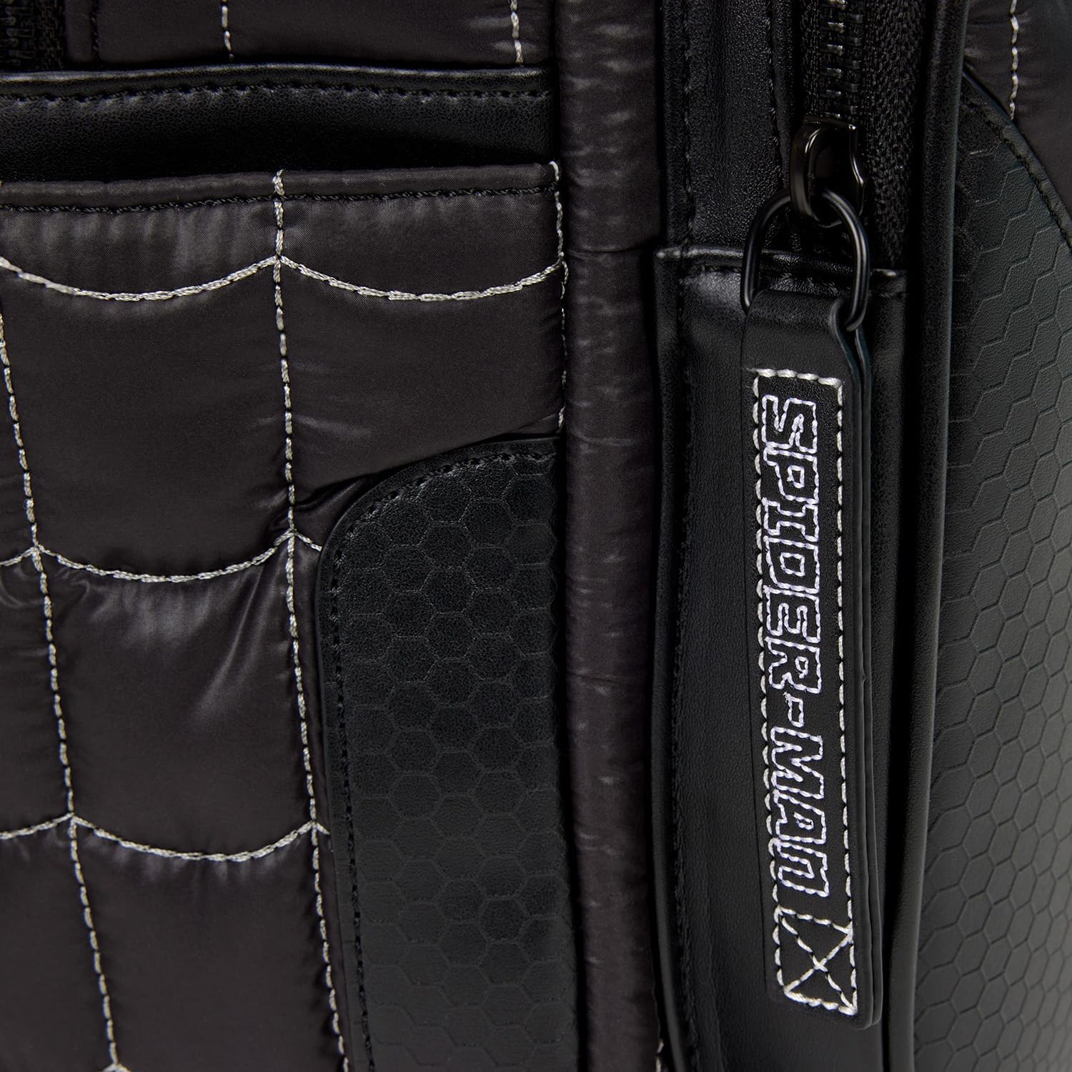 Loungefly Marvel Spider-Man Rucksack in voller Größe