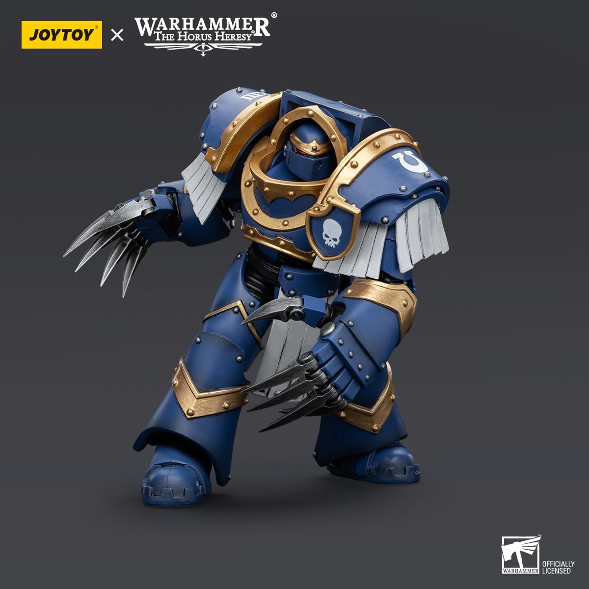 JoyToy Warhammer 40k: Ultramarines Cataphractii Terminator Squad Terminator with Lightning Claws 1:18 Scale Action Figure