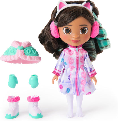 Gabby's Dollhouse: The Movie, Sweetest Treat Gabby, 15-cm Doll, Confection-Themed Snow Gear and Accessories, Kids Toys for Girls and Boys Ages 3 and Up