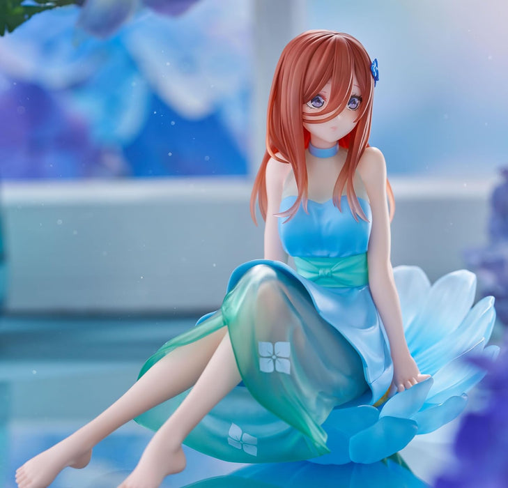 FuRyu Corporation-The Quintessential Quintuplets Specials Bloo-me! -Nakano Miku- Figure