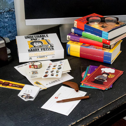 LEGO Harry Potter - Set di scatole con penna a forma di amico di penna, include carta intestata, buste, penna gel a scopa, cartoline, foglio adesivo, nastro di carta rotolo, blocco note adesivo