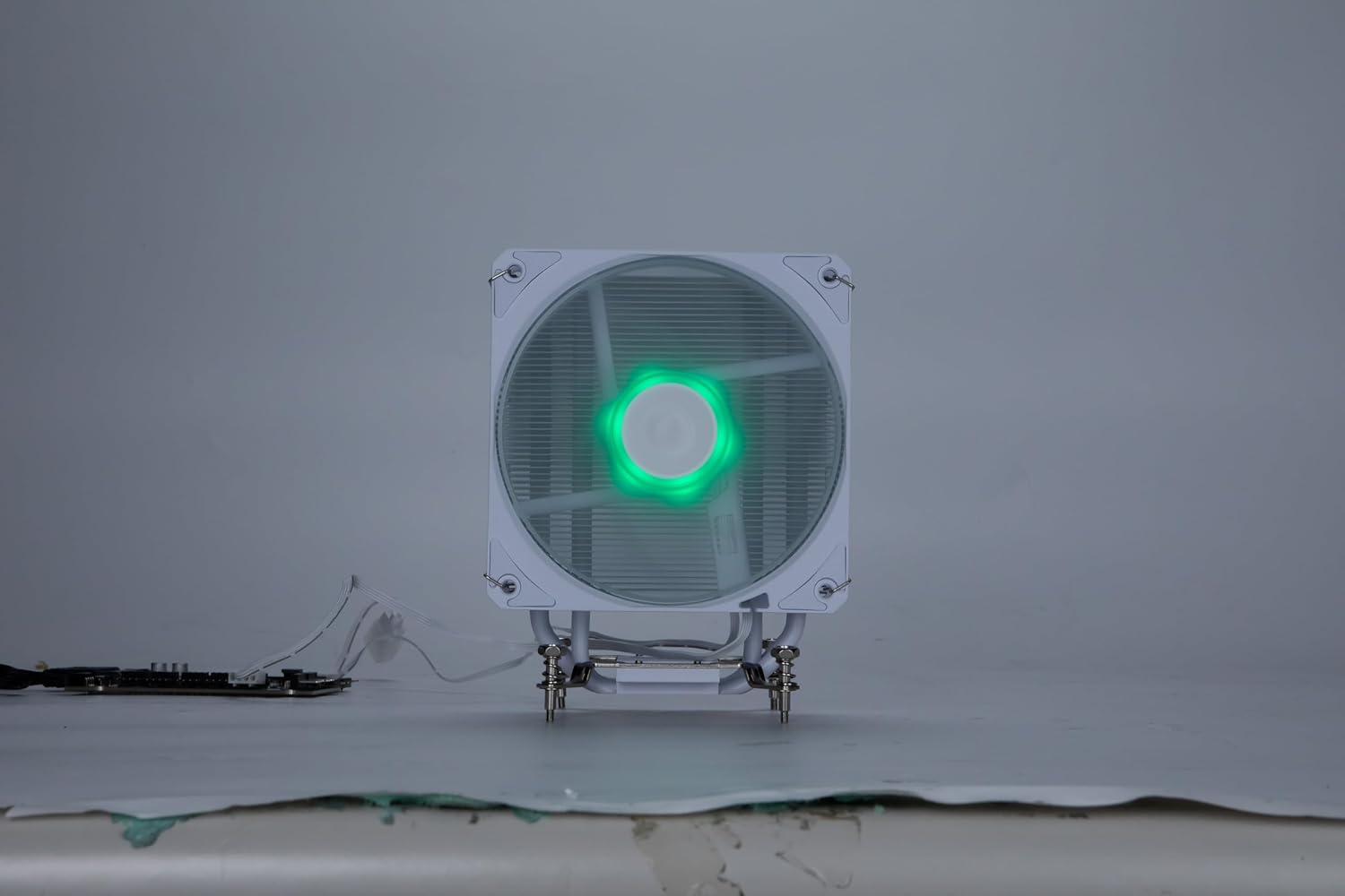 MSI MAG COREFROZR AA13 WHITE CPU Air Cooler - Direct Touch Four 6mm copper heatpipes, ARGB, CycloBlade 7, Pre-Applied Thermal Paste, Rifle Bearing Fans.