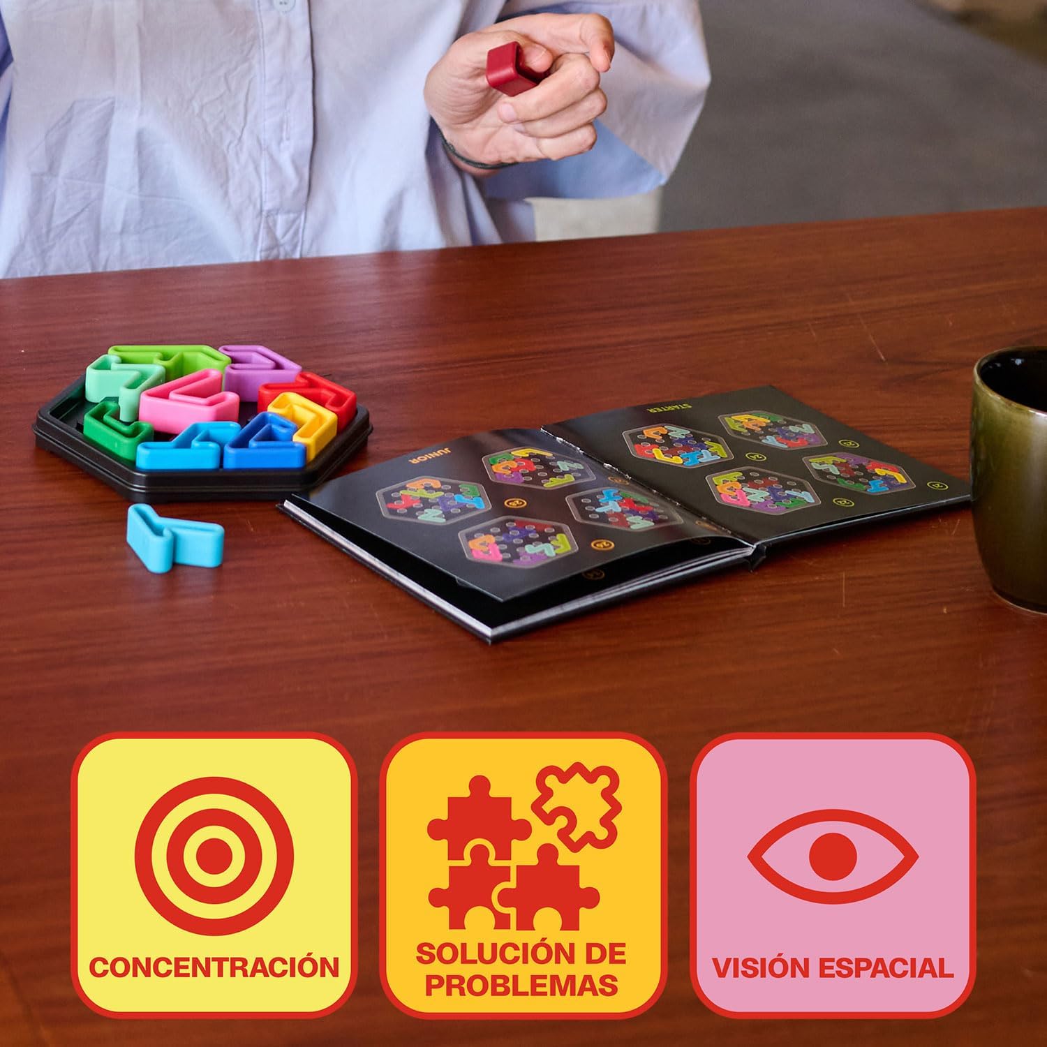 SmartGames - IQ Deluxe Hexagon, Puzzle Game with 120 Challenges, Ages 14+