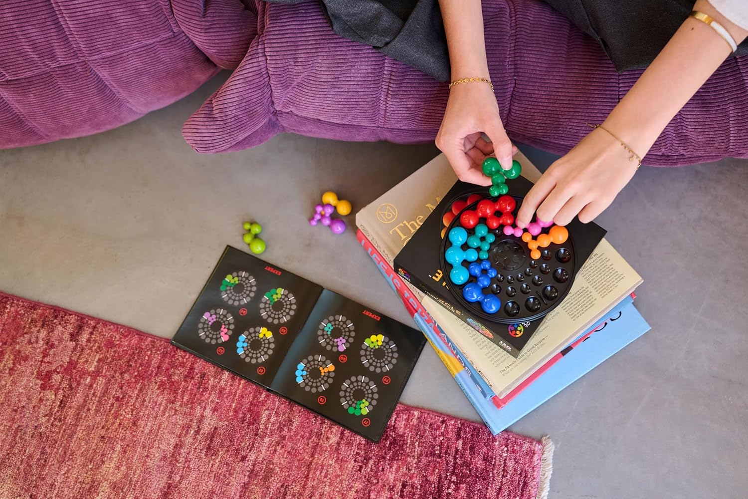 SmartGames - IQ Deluxe Circle, Puzzle Game with 120 Challenges, Ages 14+
