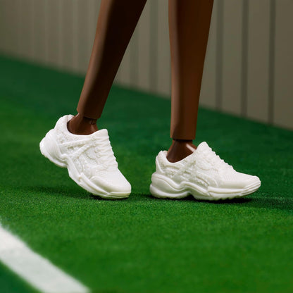 Barbie Signature - Venus Williams Serie Inspiring Women, bambola da collezione con completo da tennis e racchetta inclusa, confezione da esposizione, 6+ anni, HRM49