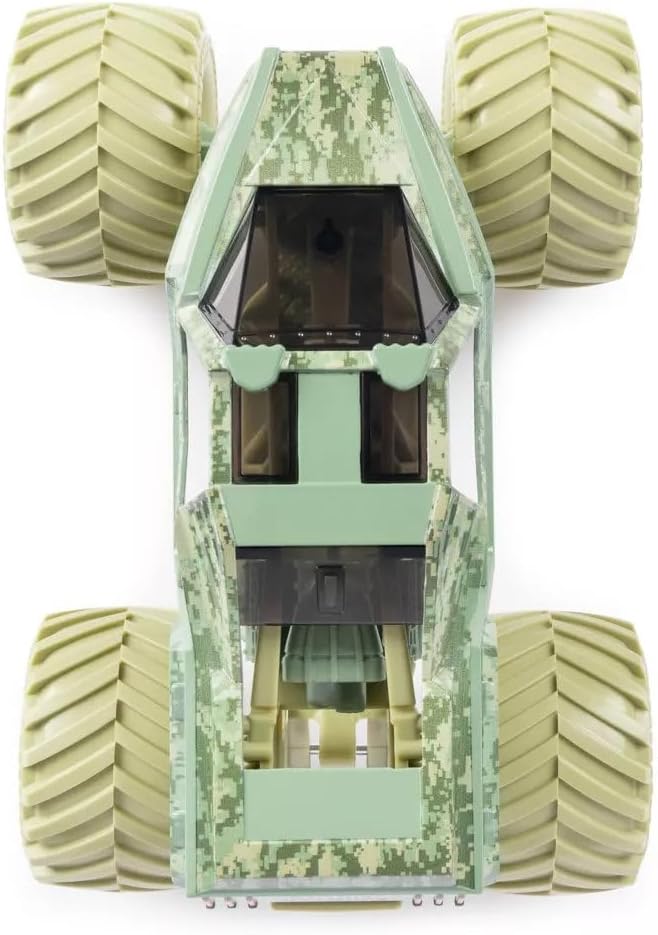 Monster Jam Series 23 Oversized Official Soldier Fortune Monster Truck, Collector Die-Cast Vehicle, 1:24 Scale, Kids Toys for Boys Ages 3 and up