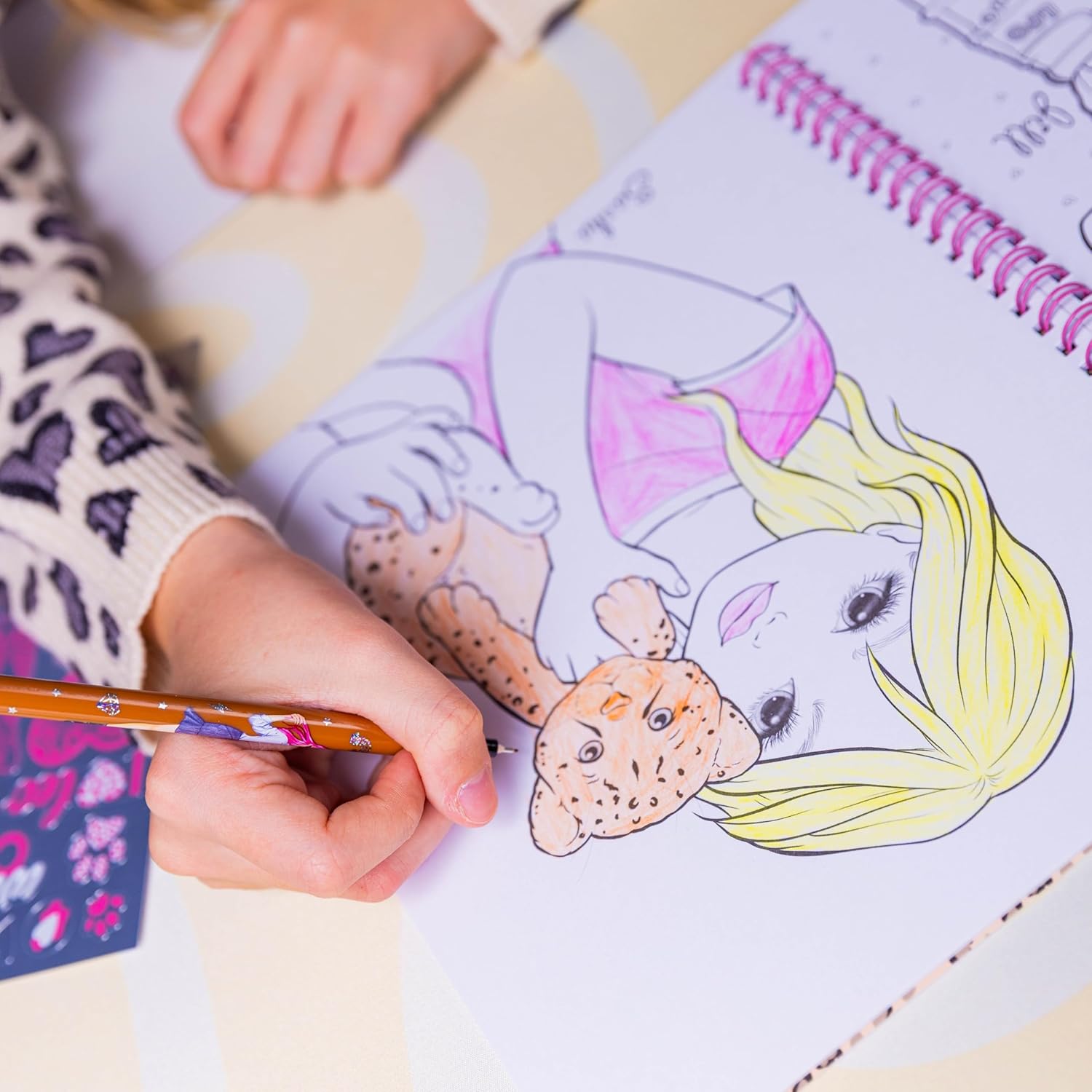 Depesche Top Model Leo Heart Colouring Book