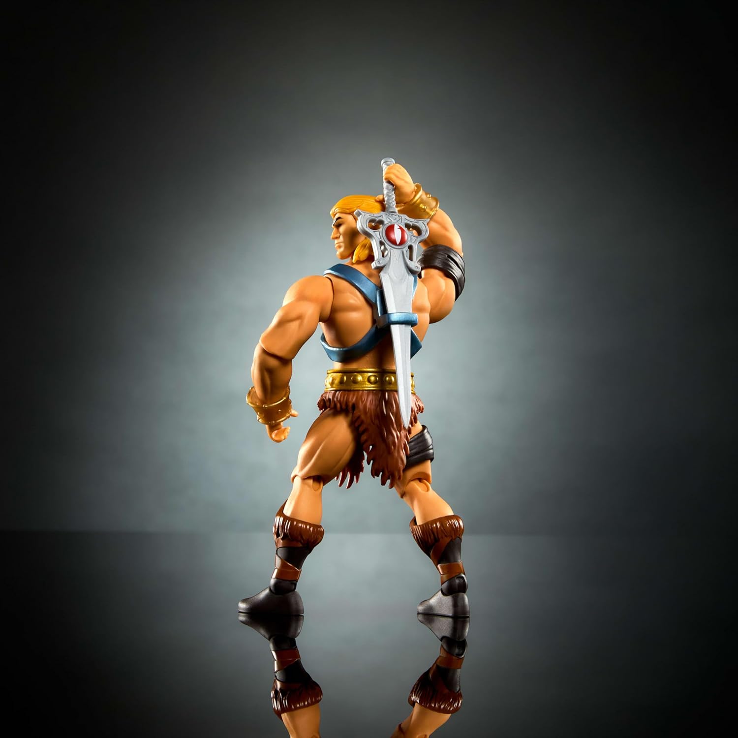 Masters of the Universe Origins & ThunderCats 5.5 Inch Posable Action Figure He-Man, 1980s Crossover Toy, Removable Armor, Sword, Shield & Mini Comic, JFW98