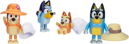Bluey Figure 4-Pack, viaggio di famiglia, 2,5 pollici figure posizionabili di Bluey, Bingo, Bandito e Peperoncino, con accessori