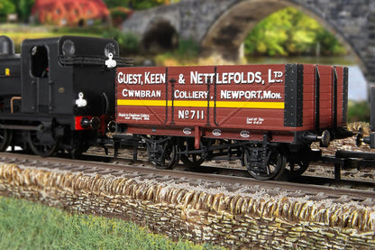 Hornby R60296 Guest Keen & Nettlefolds 7 Plank Wagon No711