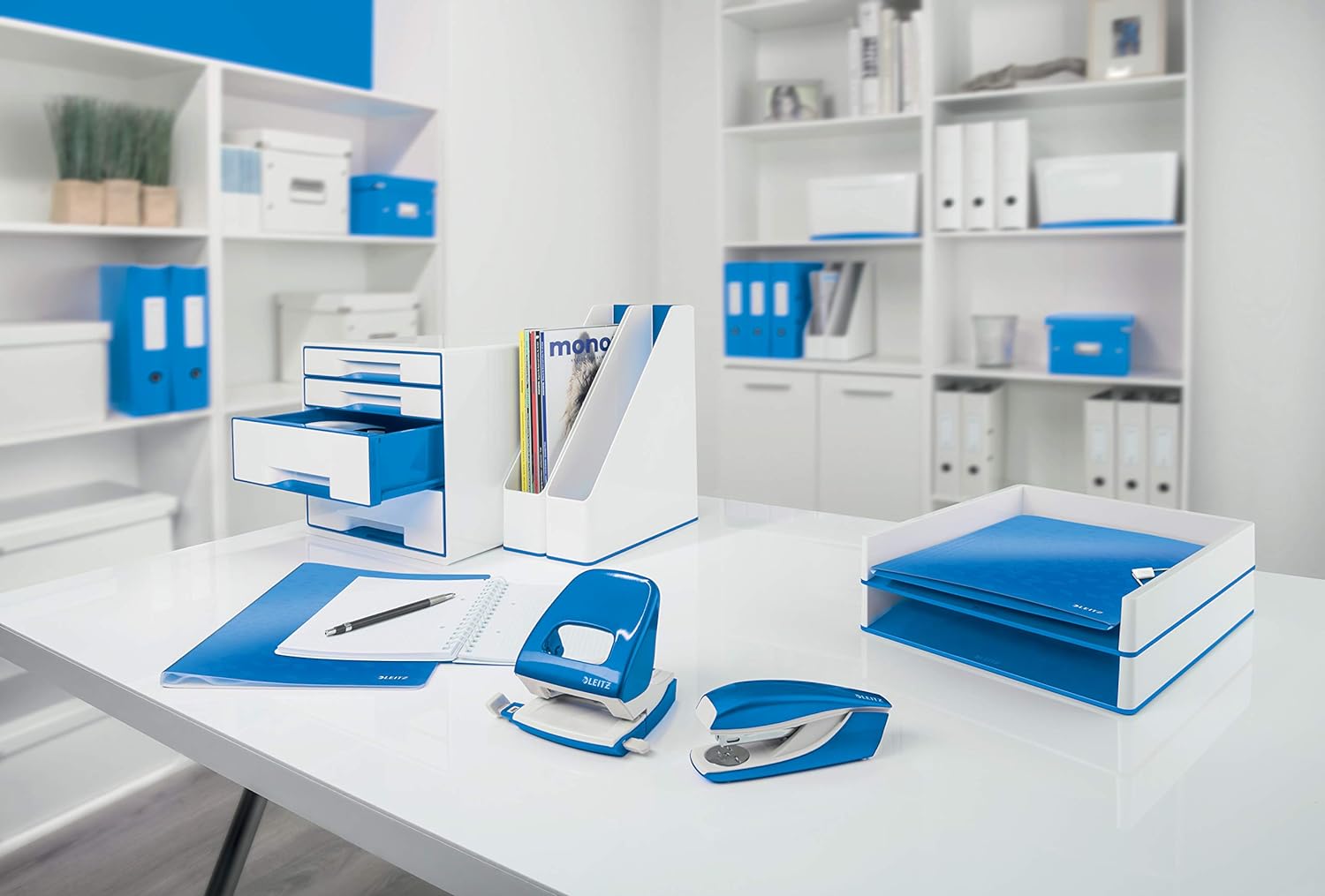 Leitz A4 Letter Tray, Metallic Blue, WOW Range, 52263036