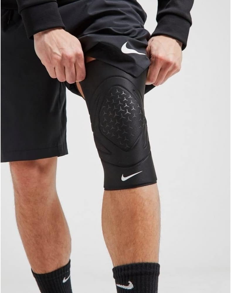 Nike Pro Closed Patella Knee Sleeve 3.0 (Black/White, Extra Large)
