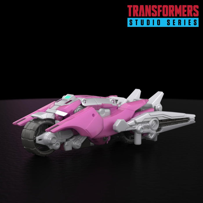 Transformers GEN Studio Series DLX Elita 1