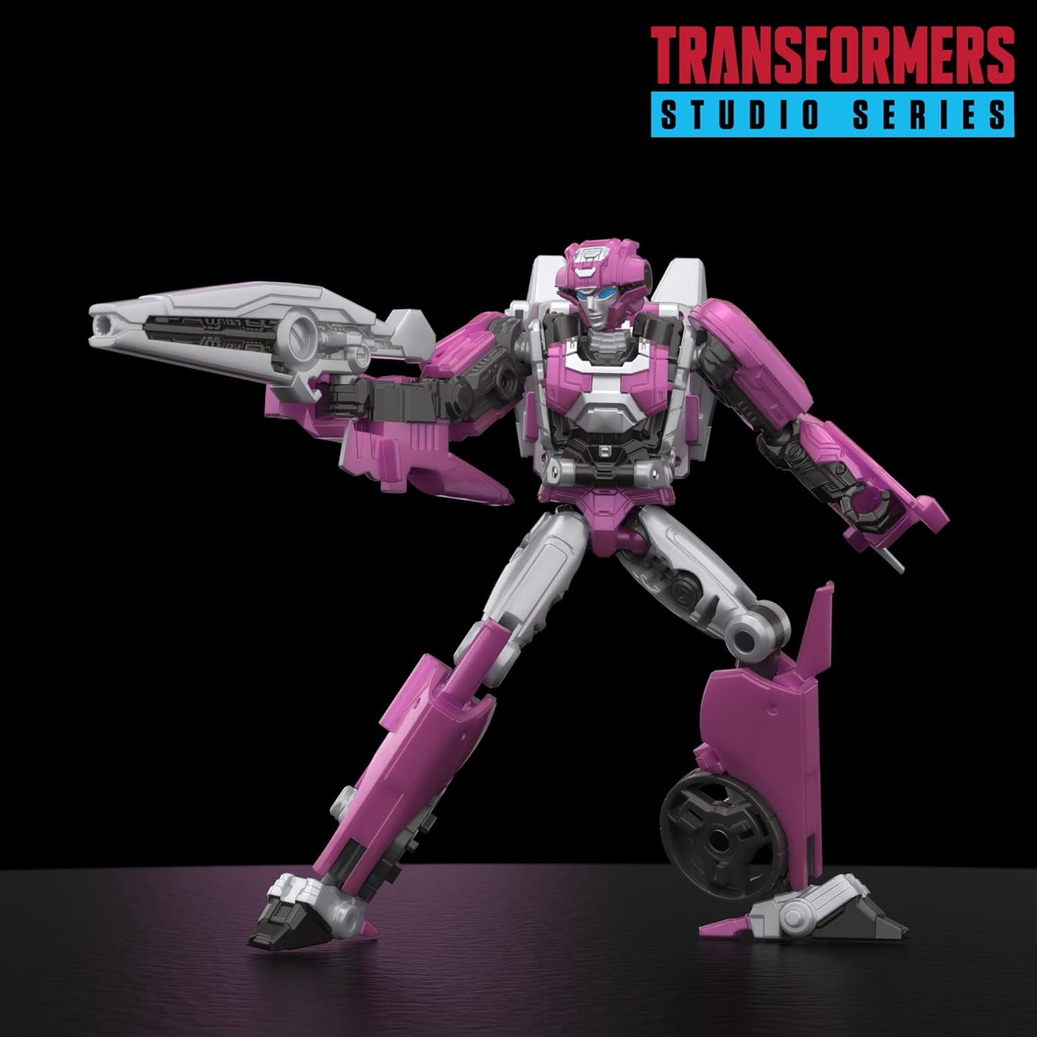 Transformers GEN Studio Series DLX Elita 1