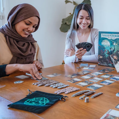 Arkham Horror The Card Game Film Fatale Scenario Pack - Explore Bizarre Film Sets, Cooperative LCG, Ages 14+, 1-4 Players, 1-2 Hr Playtime, Made by Fantasy Flight Games