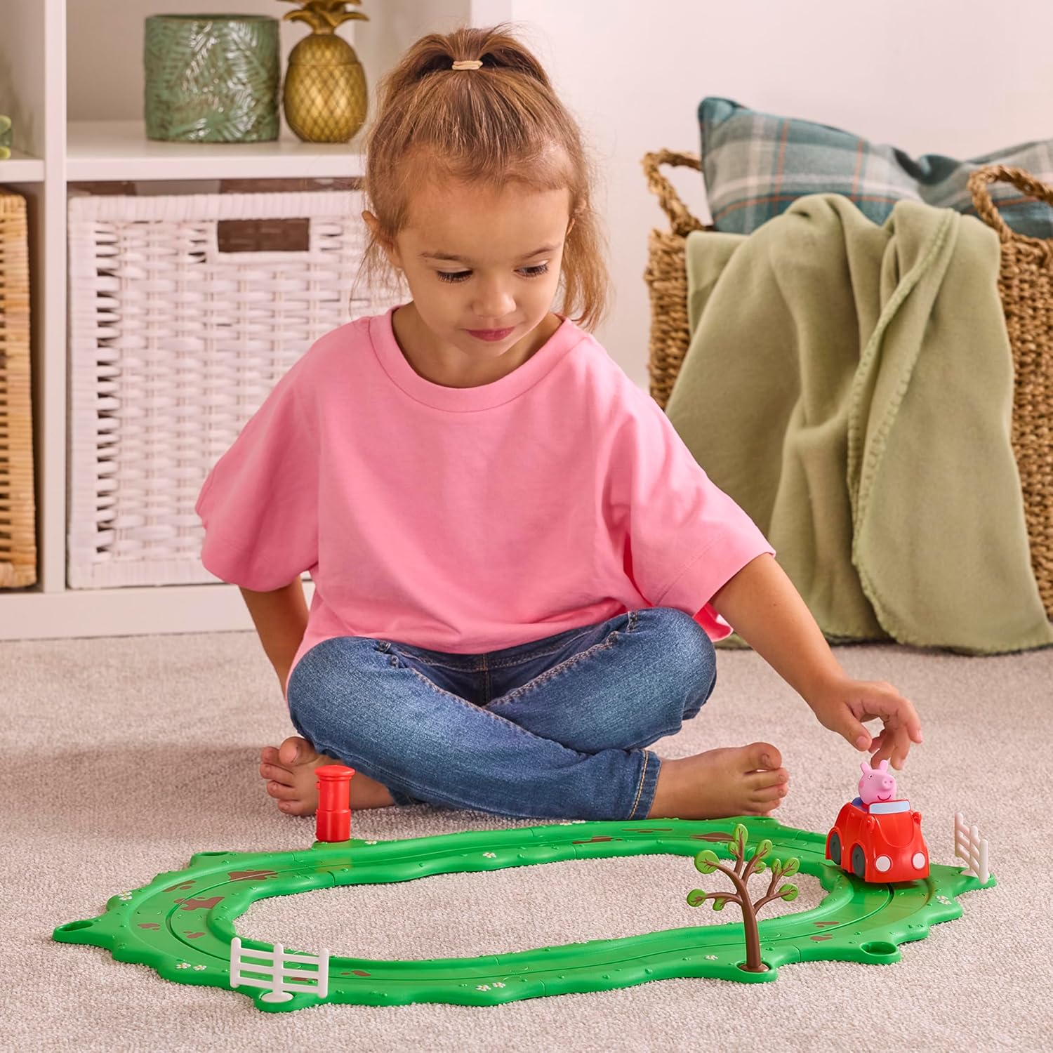 Peppa Pig Whizz Around Peppa’s Little Red Car Set, Motorised Vehicles, Track Toys, Pre-school Toys
