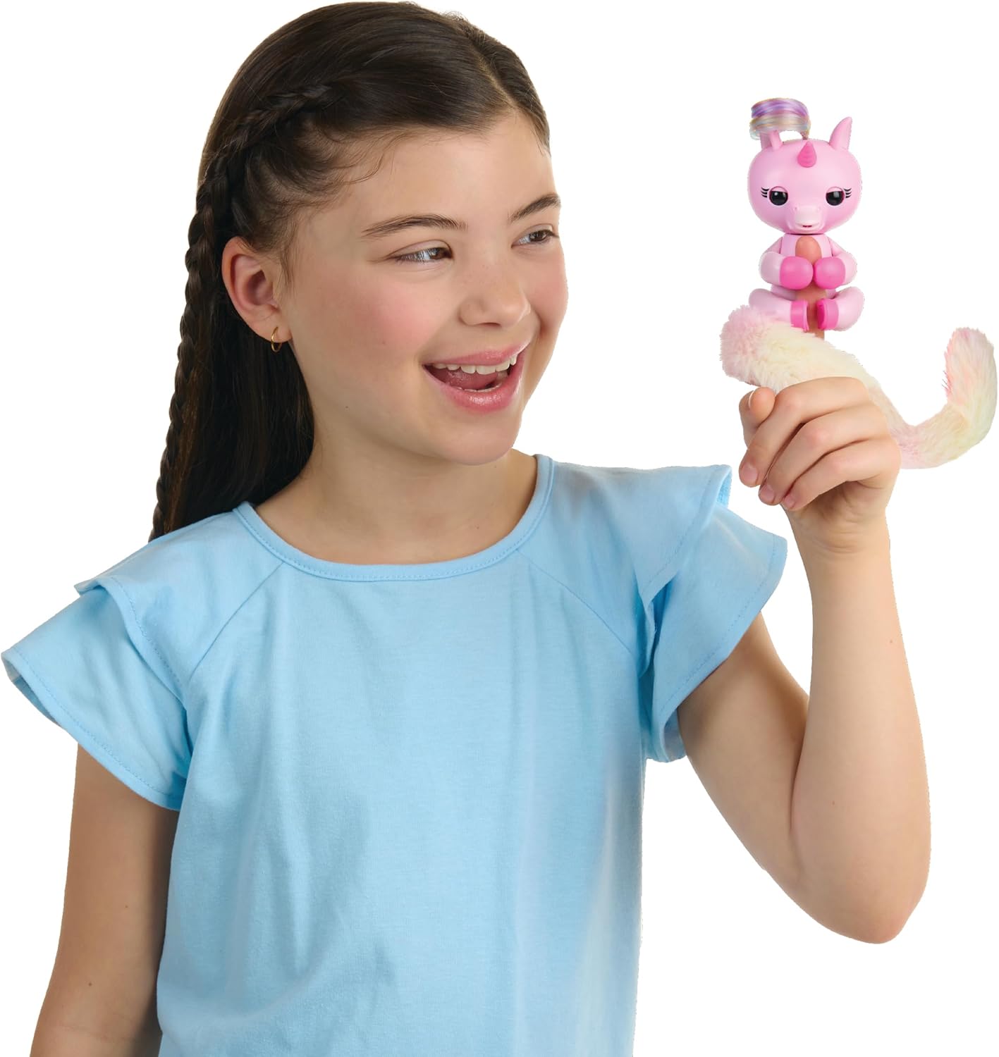 Fingerlings Snuggle Tails - Interactive Pink Unicorn (Evie), with fluffy tail, mini bestie (Isla), brush and stickers