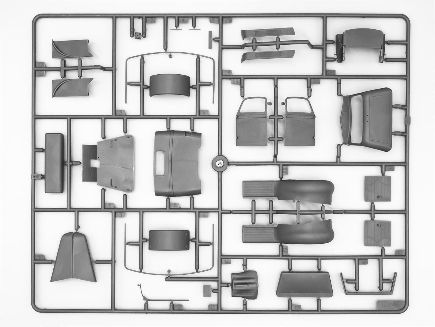 ICM 1:35 - V3000S/SS M Maultier with Shelter