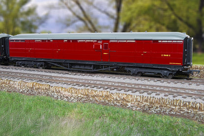 Hornby R40461 BR Gresley Corridor Crimson Passenger Brake E70448E