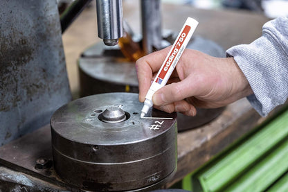 edding 750 paint marker - red - 10 pens - round tip 2-4 mm - paint marker for marking and labelling metal, glass, rocks or plastic - heat-resistant, permanent, smudge-proof and waterproof