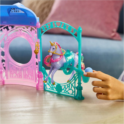 Unicorn Academy, Starglow Fountain & Stable Playset with Wildstar, Lights and Sounds, 24 Accessories, Dolls and Unicorn Toys for Girls Aged 4 and up
