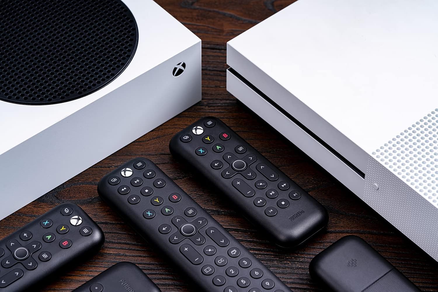 8Bitdo Media Remote for Xbox One, Xbox Series X and Xbox Series S (Short Edition, Infrared Remote