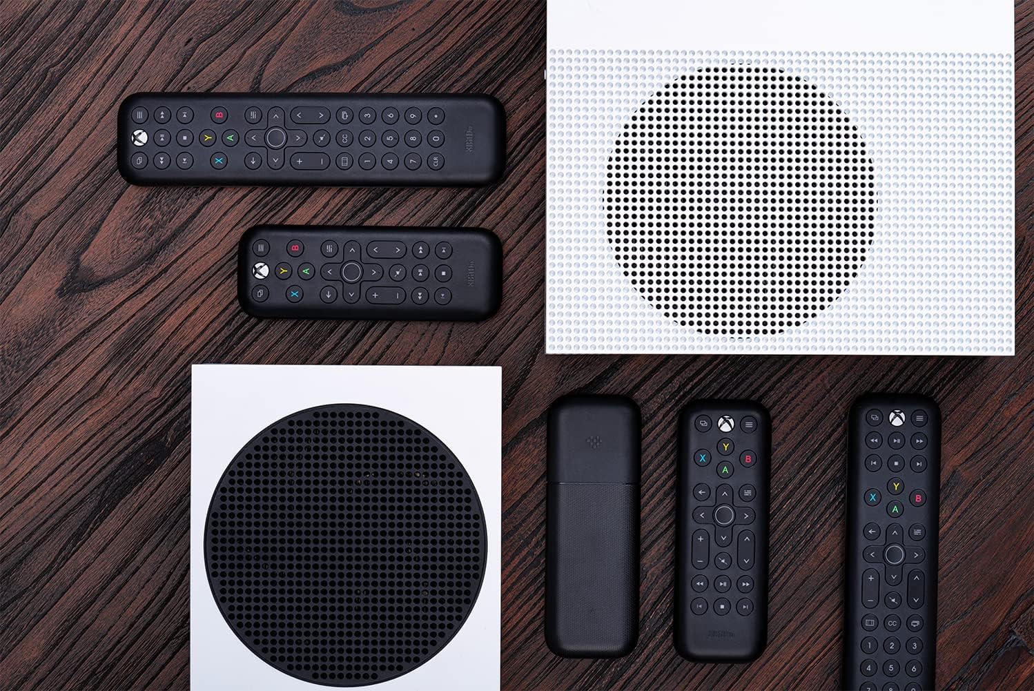 8Bitdo Media Remote for Xbox One, Xbox Series X and Xbox Series S (Short Edition, Infrared Remote