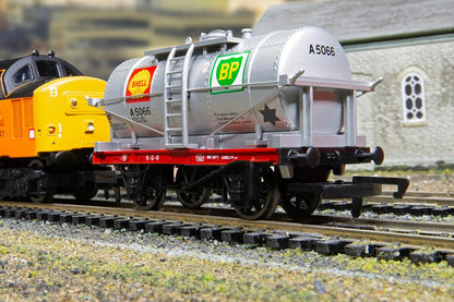 Hornby R60292 BP Shell 14t Tanker 5066
