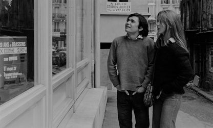 Les doigts dans la tête