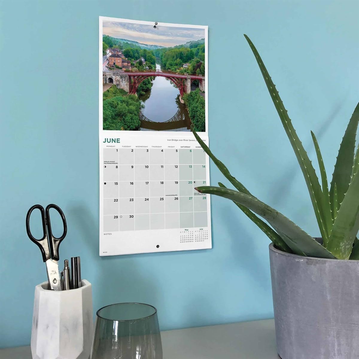 Carousel Worldwide, Britain 2026 Mini Wall Calendar