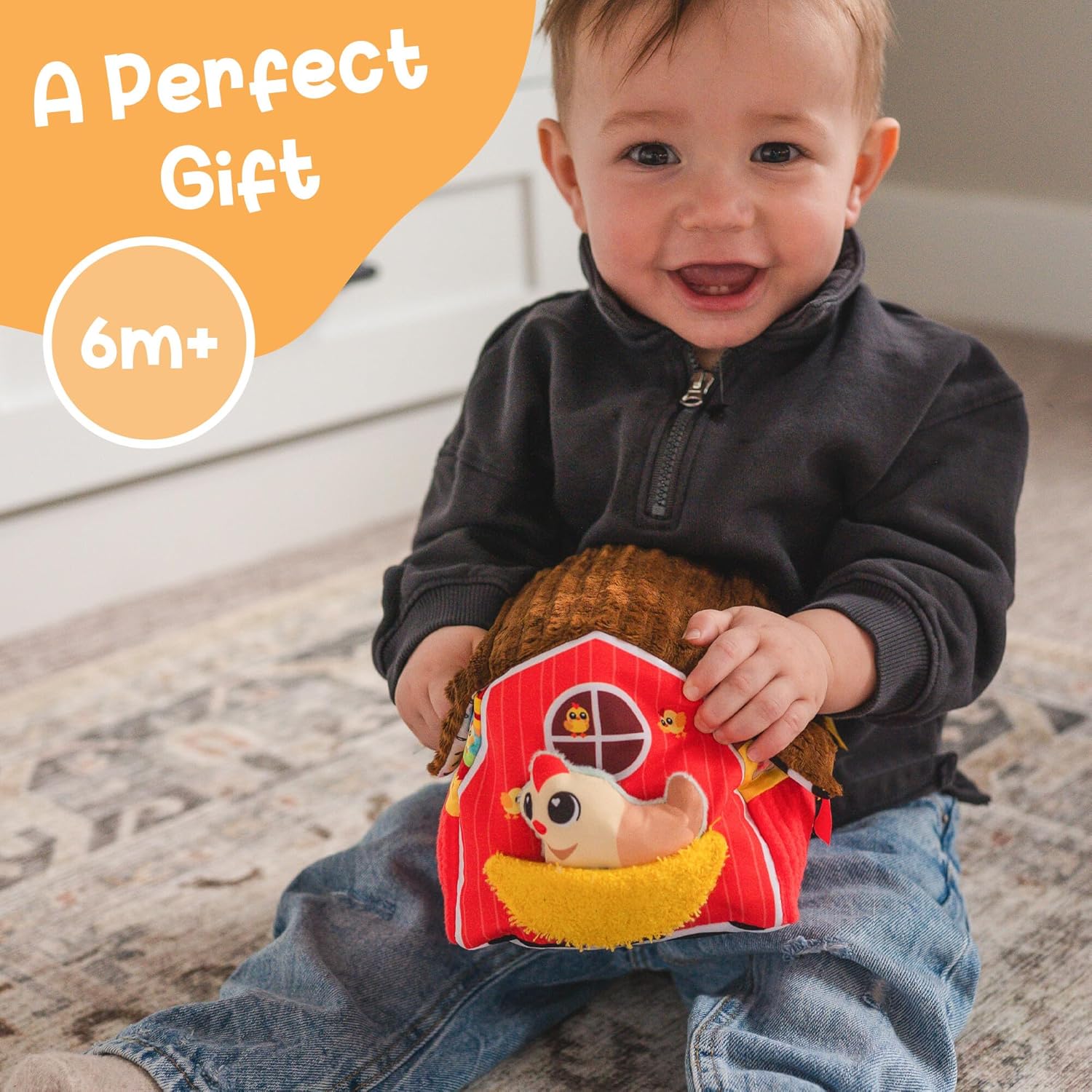 Lamaze Peek-a-Moo Friendly Barn Sensory Educational Toy with Plush Toys and Soft Barn, High Contrast Patterns and Bright Colours, Farm Toy for Babies