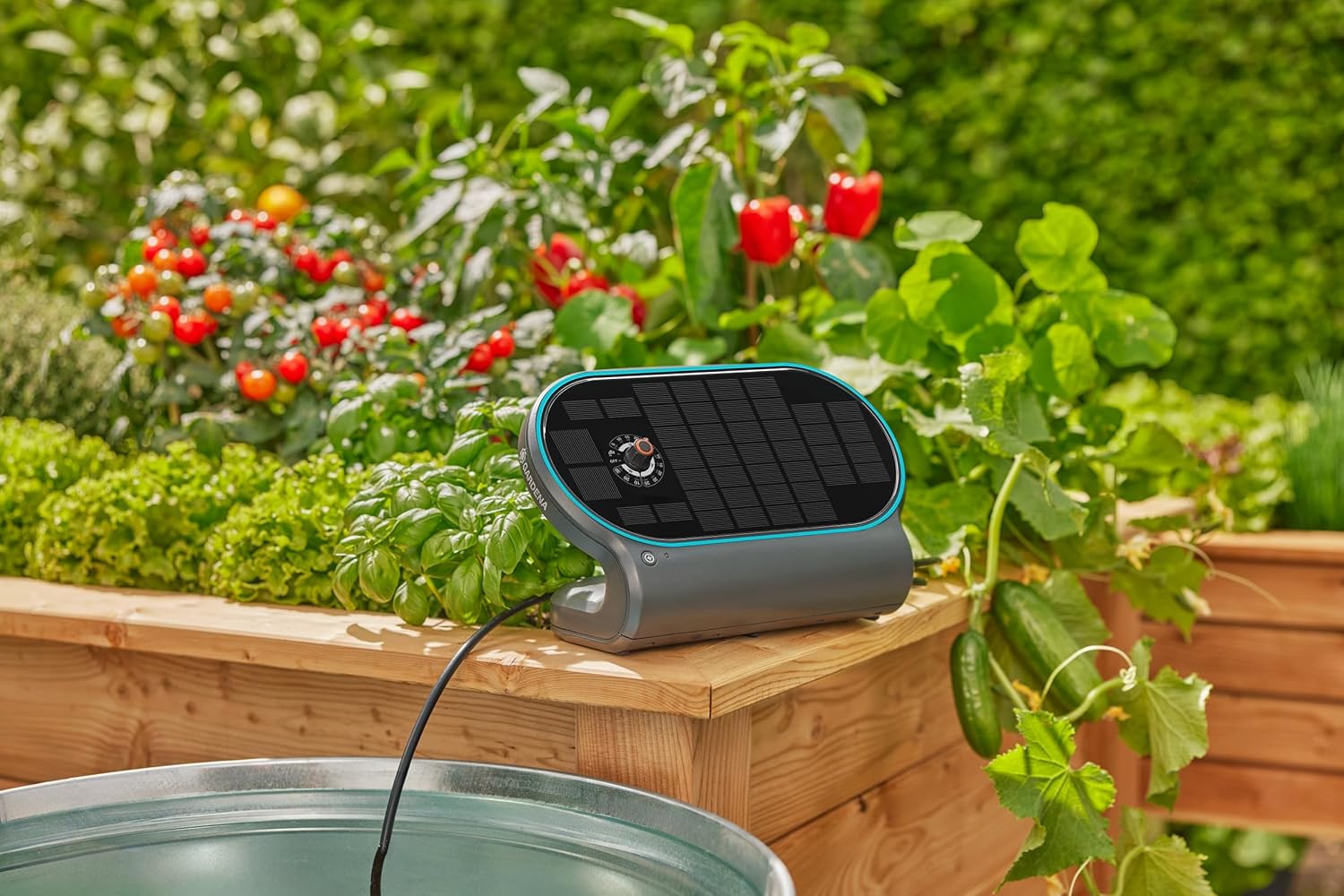Gardena - Solar-Powered Irrigation Aquabloom L Set