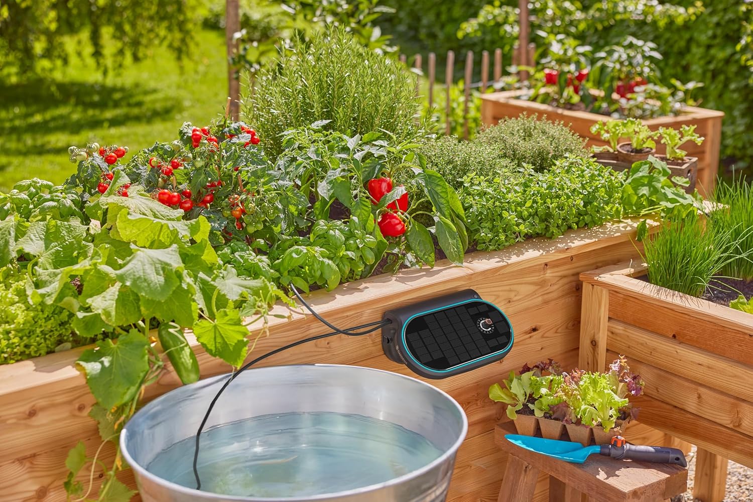 Gardena - Solar-Powered Irrigation Aquabloom L Set