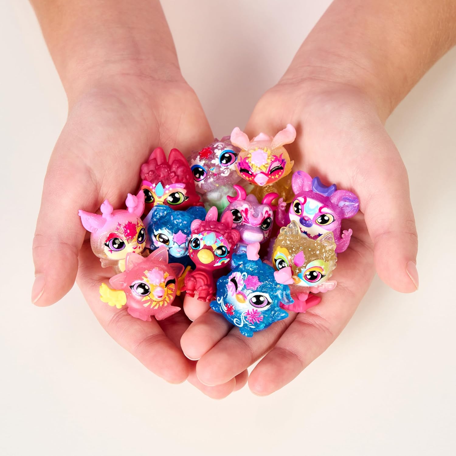 Magic Mixies Minis - Shimmerverse-Serie Megapack mit 4 verborgenen, individuellen Mixies in 4 Mini-Kesseln und 5 neuen Teams mit einzigartigen Zauberkräften